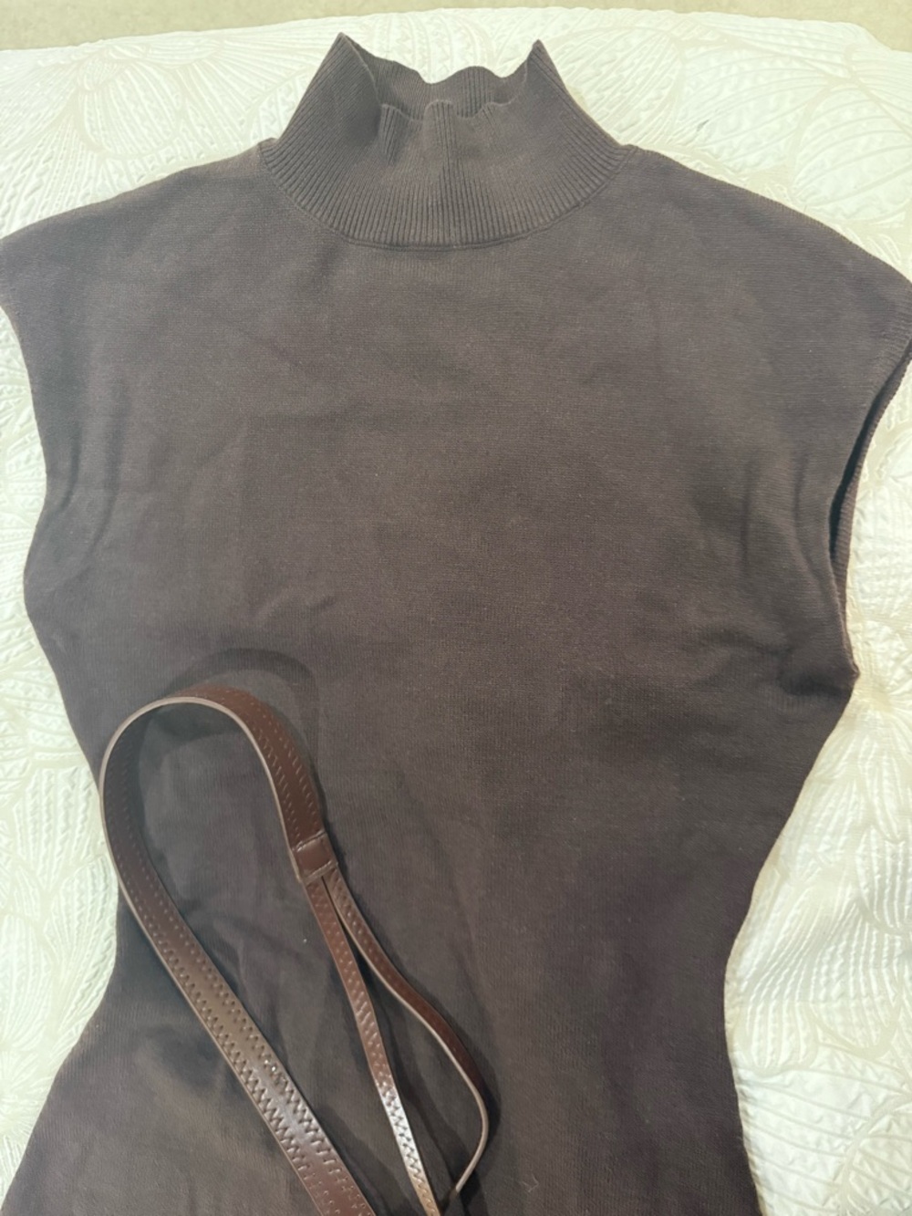 Brown Sleevelesse Mock Neck Maxi Dress with Belt, Cider brand new with tag, SM - Picture 4 of 4